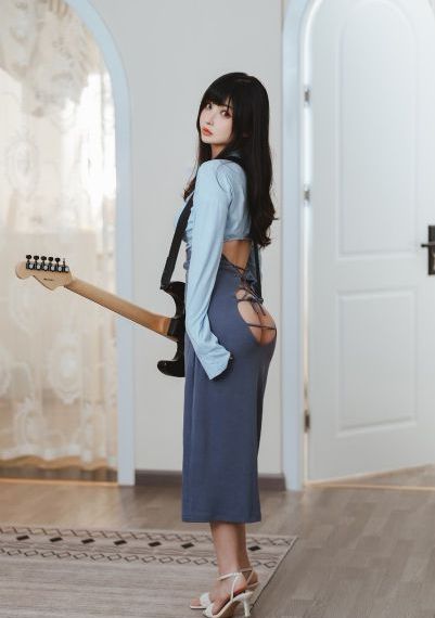 年轻女朋友