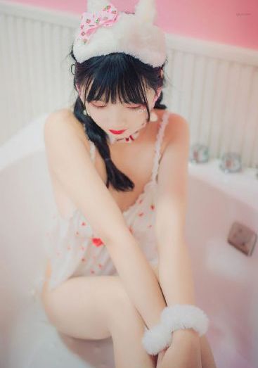 女人的超长巨茎人妖3d